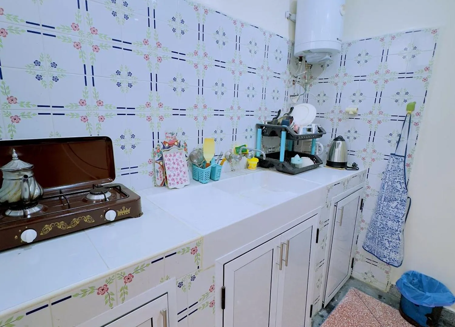 Quiet Central Home Near Beach - High Speed Wifi, Free Parking & Private Entry 아가디르 아파트