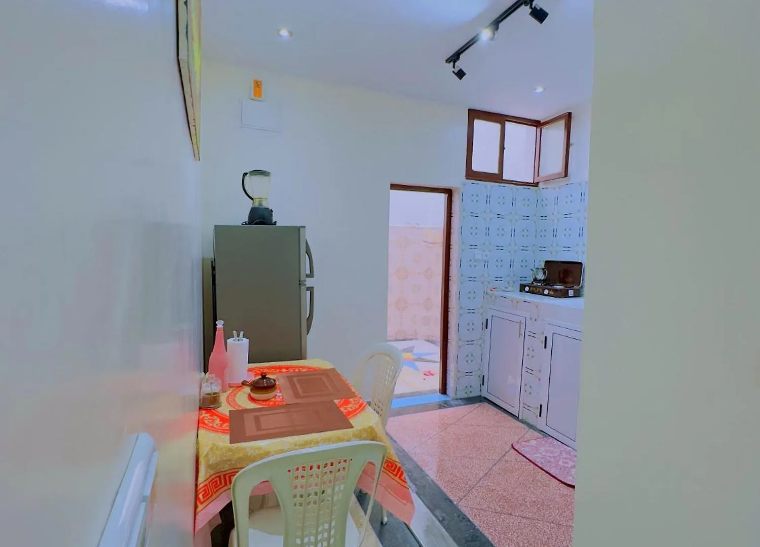 Quiet Central Home Near Beach - High Speed Wifi, Free Parking & Private Entry Agadir 0*,  Marocco